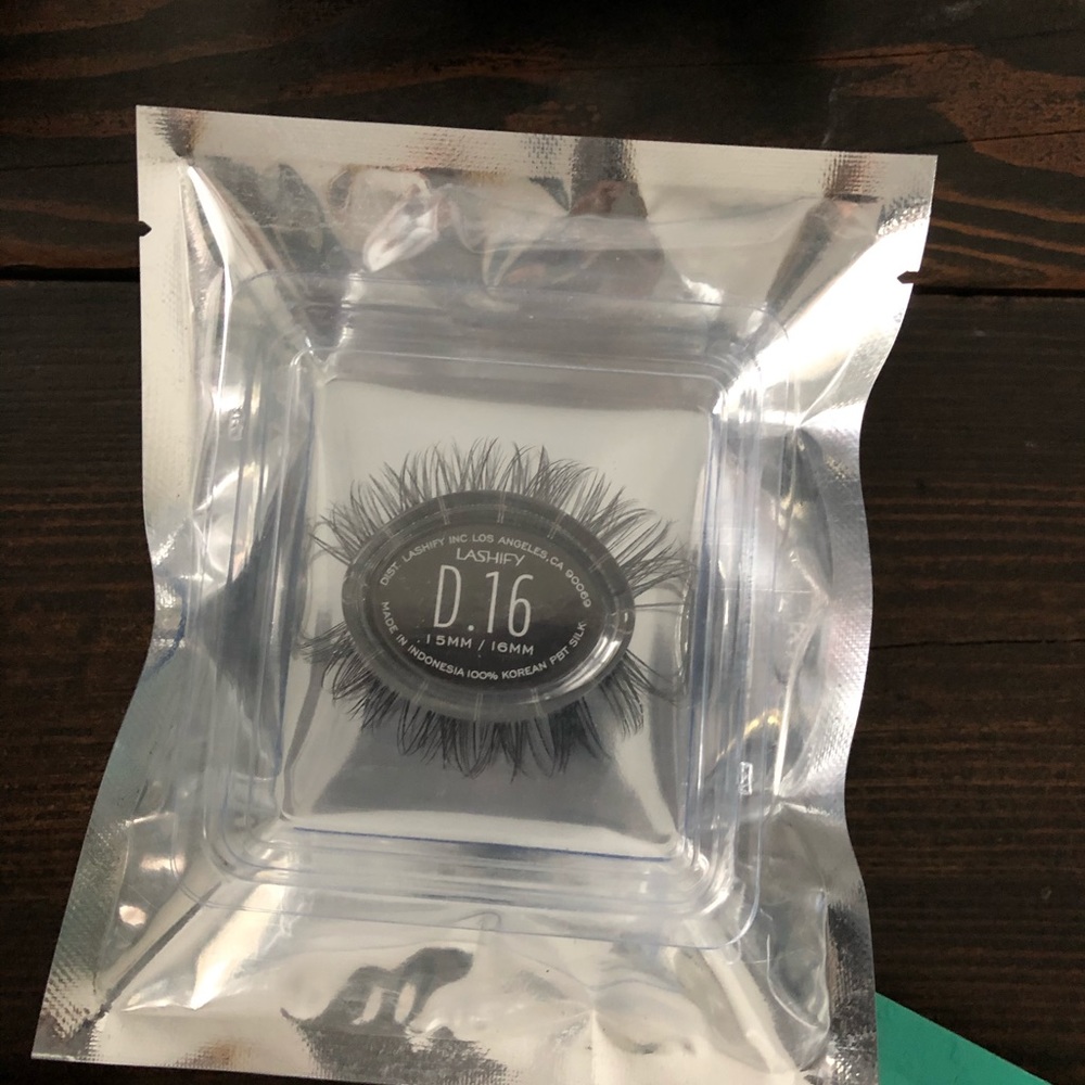 Lashify D16 Gossamer